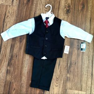 NWT Nautica 4 piece suit